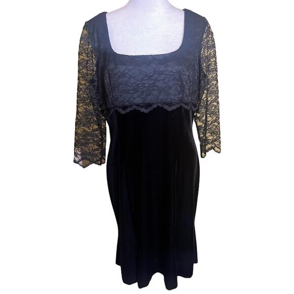 Alex Evenings Velvet with Lace Bodice Little Black Dress Petite Size 14 - Picture 1 of 5
